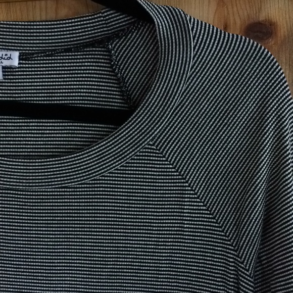 Splendid striped top black and white. - Picture 4 of 6